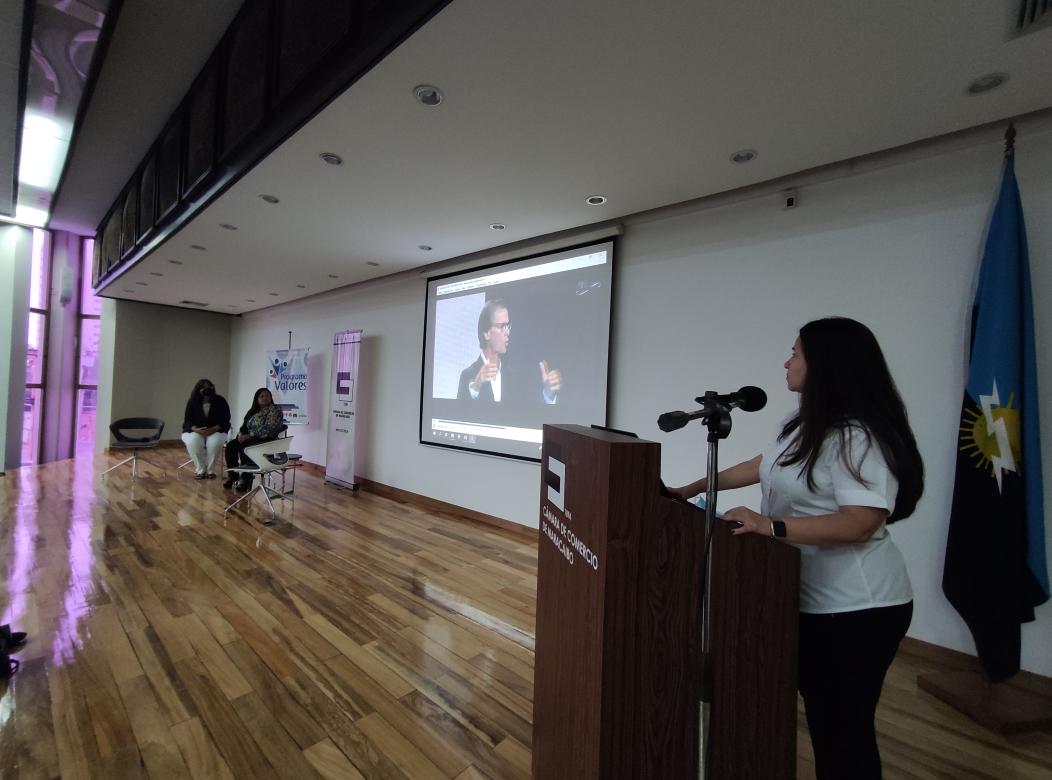 camaramaracaibo's tweet photo. Iniciamos la 1er Jornada de Intercambio de Experiencias de proyectos con impacto social con unas palabras de bienvenida del presidente @Francoisg18 en el auditorio de la @CamaraMaracaibo con la participación de @EmpresasPolar
#ProgramaValores https://t.co/21Mjc93u5f