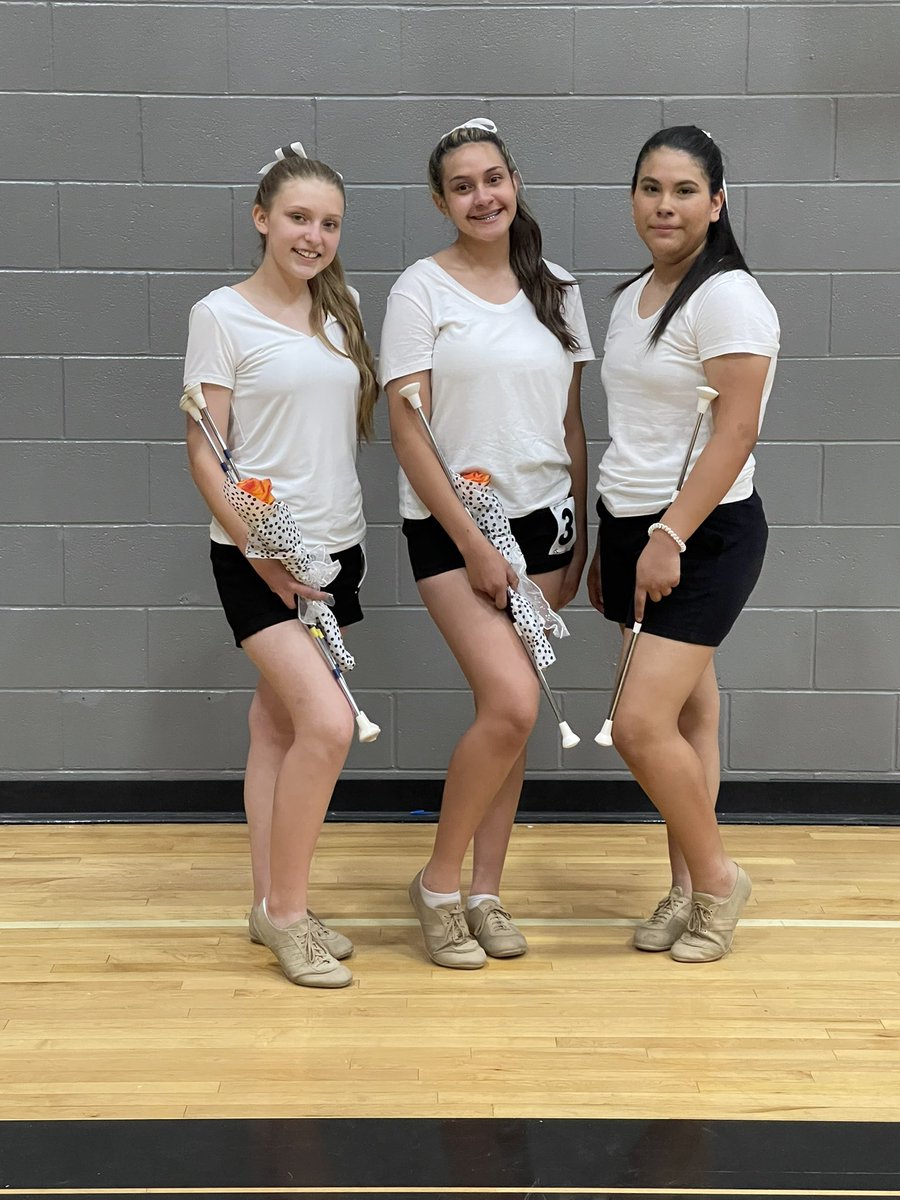 mstutes76's tweet photo. JV Permian Majorette team 2022-2023 #ecisd #permian https://t.co/IH7LQQX4fC