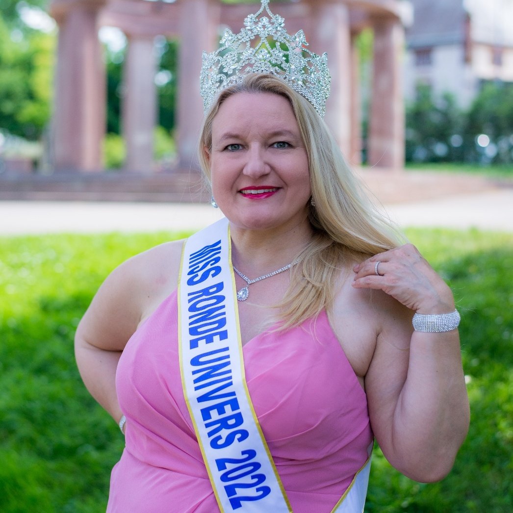 severinedeclose's tweet photo. #NouvellePhotoDeProfil #miss
#missrondeunivers2022 #missplumpuniverse2022 #missrondeunivers #Alsace #haguenau https://t.co/ccwHbHZ2wO