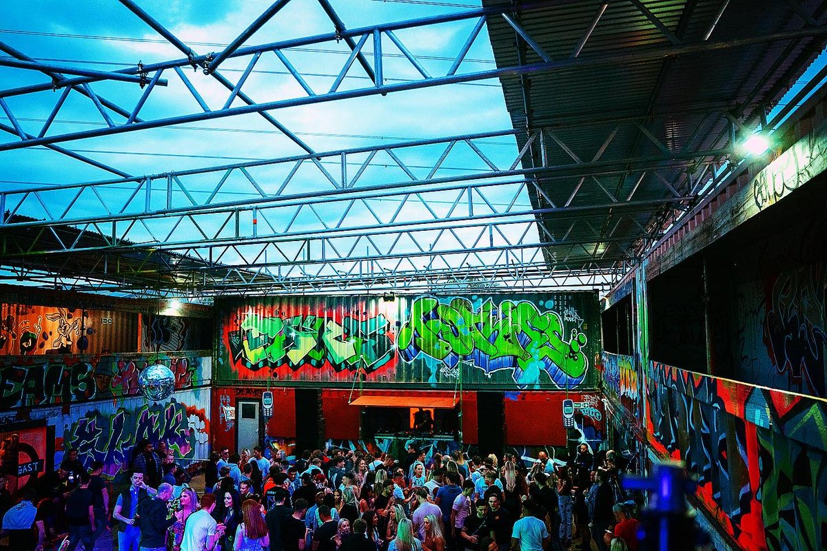 WhatsThatSound0's tweet photo. The E16 Day Party 🌆

Some Party 📸

30.04.2022

@ LDN East’s First Ever Opening Event https://t.co/8W5uRmMtRc
