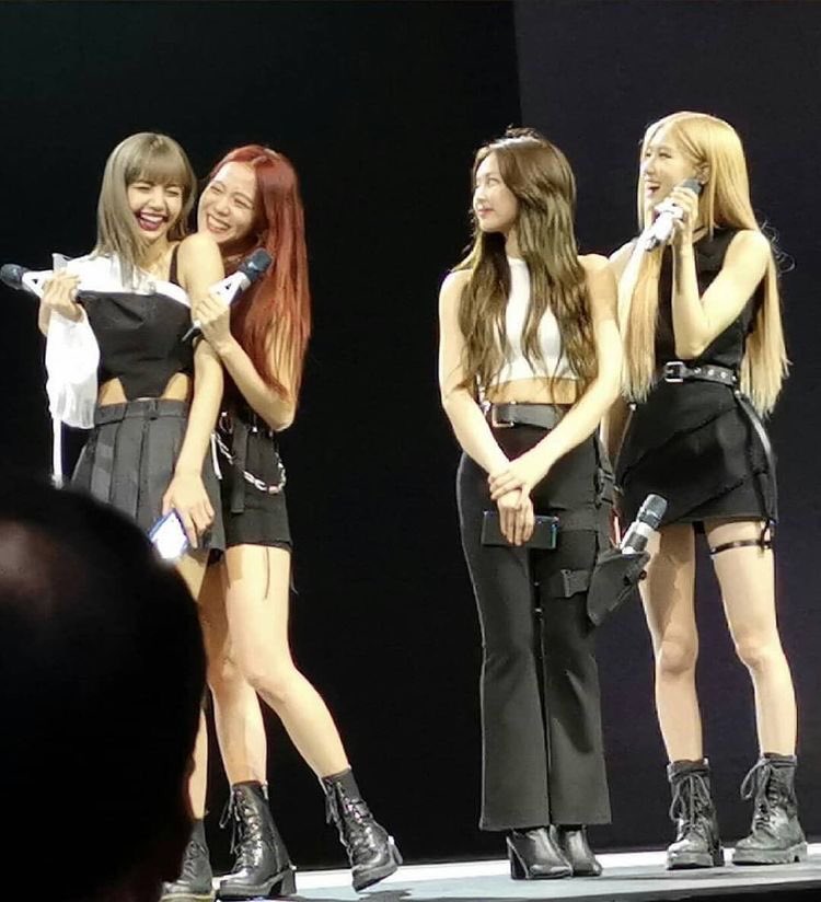 ‏ً (@oldpinkz) on Twitter photo 