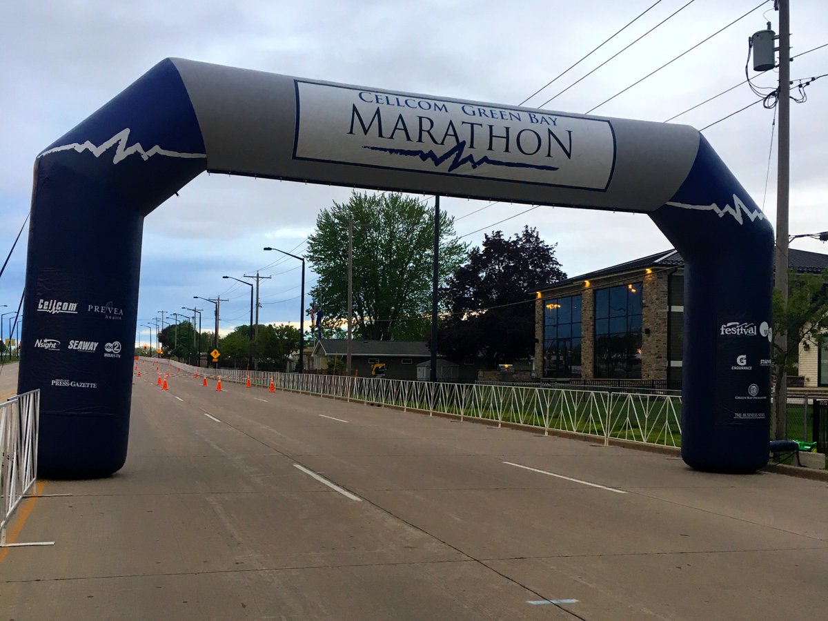 cellcommarathon's tweet image. Race morning tips: 
🏪 @TheBar_Holmgren will open at 5:30 a.m. for gear check &amp;amp; shelter
📻 @101wixx is our official radio station partner and will provide any relevant updates as needed
🏃 Our start line is near @CapitalCU on Morris Ave. and portable bathrooms are available here