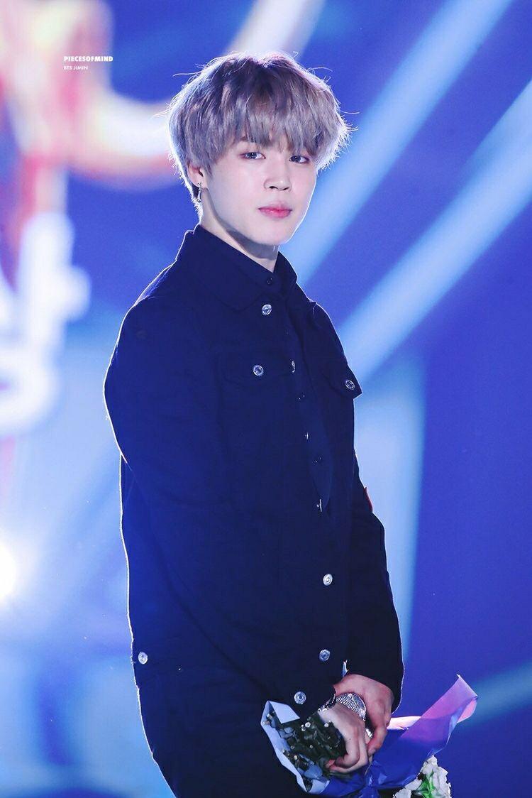 Happine48413641's tweet photo. #BE GOOD BE LIKE JIMIN
Please be happy &amp; healthy https://t.co/0fATW8xLrG