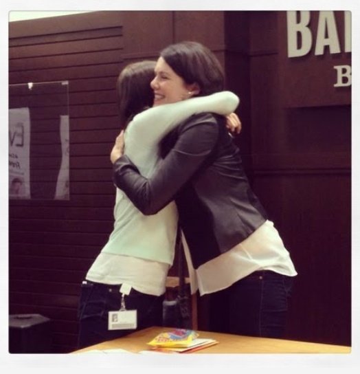 manifesting a book tour 

<a href="/thelaurengraham/">Lauren Graham</a> 🙏🏼✨💖