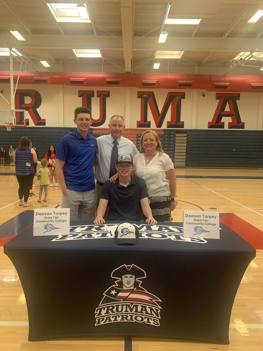 NoelTorpey's tweet photo. Very proud of ⁦@16dctorpey⁩ for all his hard work! It paid off today on signing with State Fair CC to play baseball &amp; further his academic future ⁦@CodyGoldman⁩. https://t.co/kNy0gI39X4