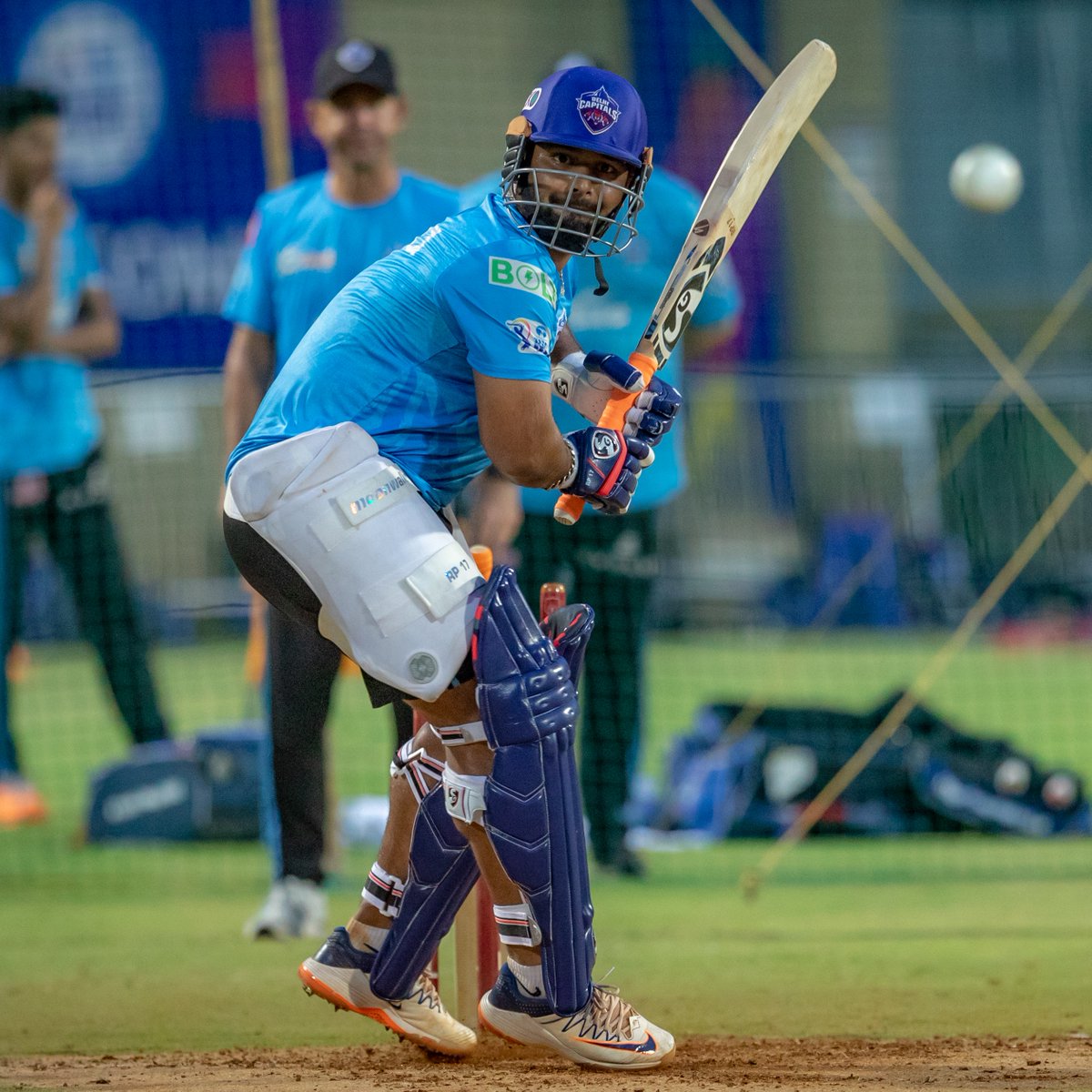 DelhiCapitals's tweet photo. We all know what followed 😌

#YehHaiNayiDilli | #IPL2022
#TATAIPL | #IPL | #DelhiCapitals | @RishabhPant17 https://t.co/U6cdBzHiYe