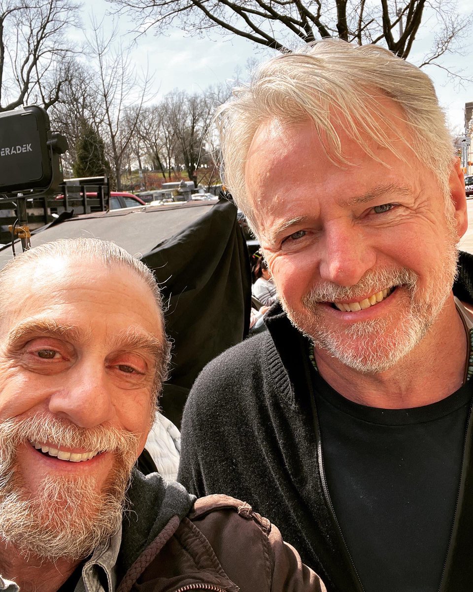 louliberatore's tweet photo. Tonight @lawandordertv on SVU, 9pm Me &amp; #AidanQuinn - don’t blink.
Good stuff. 
#SVU23 
#PenultimateEP 
Thanks @warrenleightTV https://t.co/36It5eHEuj