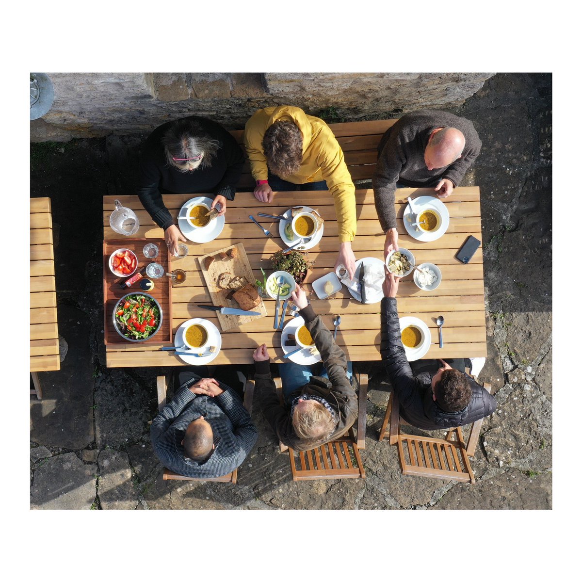 KnoxBhavan's tweet photo. At KBA we #take15 (and more!) everyday, as we eat lunch together, engaging with our colleagues away from the desk, away from the work. 
 
Illustration - @AMWForum 

#take15 #knoxbhavan #architectsmentalhealthawarenessforum #mentalhealthawarenessweek #mentalhealthawareness https://t.co/fn4iHiC6Wa