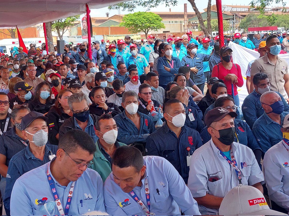 Sidor_oficial's tweet photo. #12DeMayo|| Día histórico para la clase obrera al celebrar los 14 años de la Nacionalización de la empresa. @NicolasMaduro @IndustriasVE #ProducirEsVencer #ProducirEsIndependicia https://t.co/59NBL39kHG