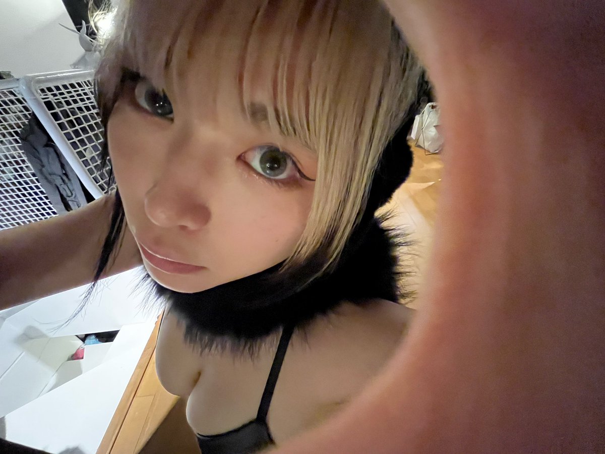 CAOSnaSIO's tweet photo. 消えてしまえよそんな世界🛁🖤 https://t.co/PxSSAsQGSP