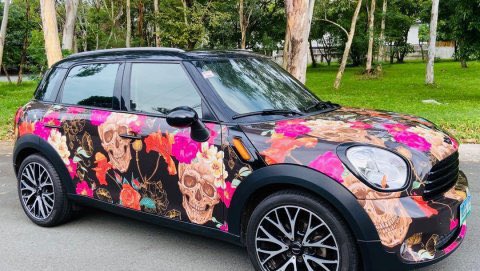 GIGWraps's tweet image. Okay, not exactly MY style choice for a wrap but someone would love driving these!
