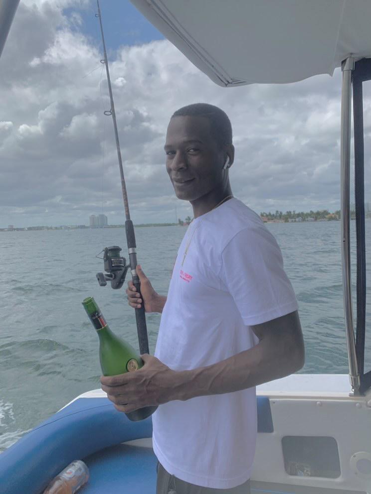 cp_selfmade's tweet photo. Boat life https://t.co/fdMn7A9Oed