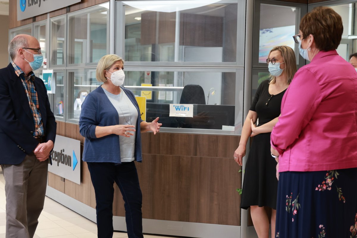 AndreaHorwath's tweet photo. Today on #InternationalNursesDay, we honour and celebrate the nurses who have worked hard to keep us healthy—especially over the last 2 years.

Nurses are the backbone of our health care system. Together, we can #RepealBill124 &amp; elect a government that respects &amp; invests in them. https://t.co/CLJXVfrNs4