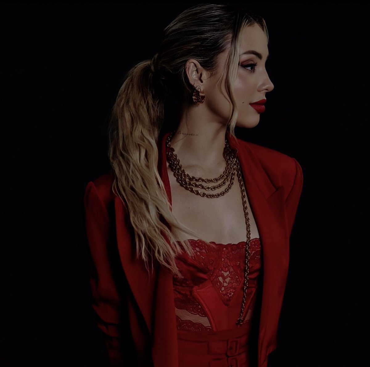 ⠀⠀

 ⠀                j'me suis construite
                        sur des failles.
                          ࿐ ི  .˚࿇ ˊˎ˗

⠀