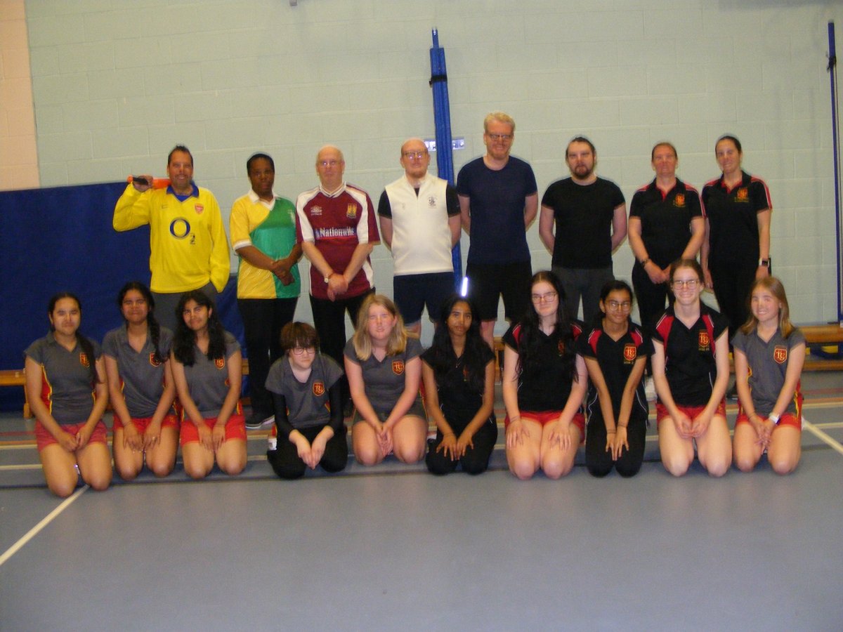 BexleyCCLadies's tweet photo. Townley GS Pupils (246) lost to the Townley GS Staff (265) indoor cricket match including District awards end of winter season event @TownleySports @TownleyGrammar @whatsoninbexley @bexleymagazine @BexleyTimes @bexleylife  @Cricket_World @BexleyHistory @BrianSheehy @oldpicposter https://t.co/plkljUMIZI