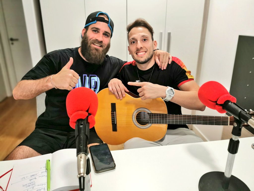 📸 ¡Ya estamos listos para el #DirectoXota de hoy con @JLinhares93!

📡 twitch.tv/CDXota