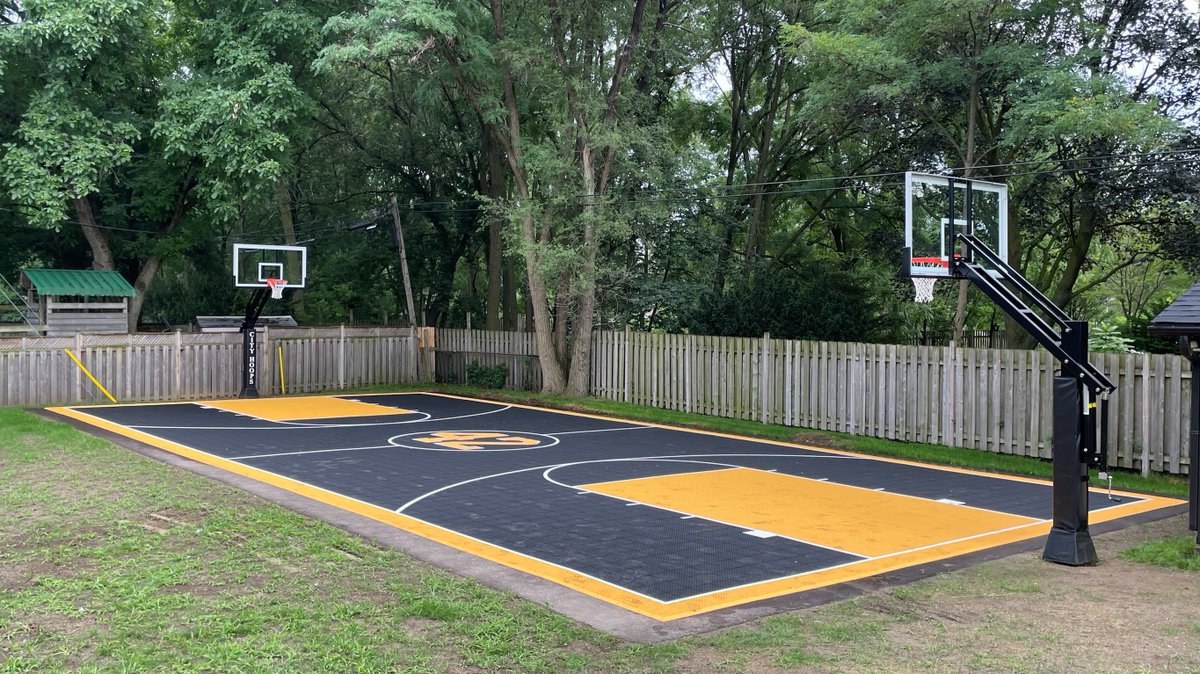 VersaCourt's tweet photo. Another sweet court down for a happy customer!
Design your own court or let us help! https://t.co/ChvUQ7hWnK
#Backyard #Basketball #Court #GameTime #FamilyFun #BringTheFunHome #LetsPlay #Hoops #BlackandYellow https://t.co/3lzjBS8nqs
