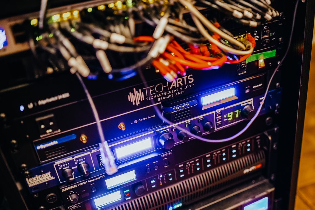 TechArts's tweet photo. We'll make sure you're plugged in 🎧 #techarts https://t.co/hcgysLyabi