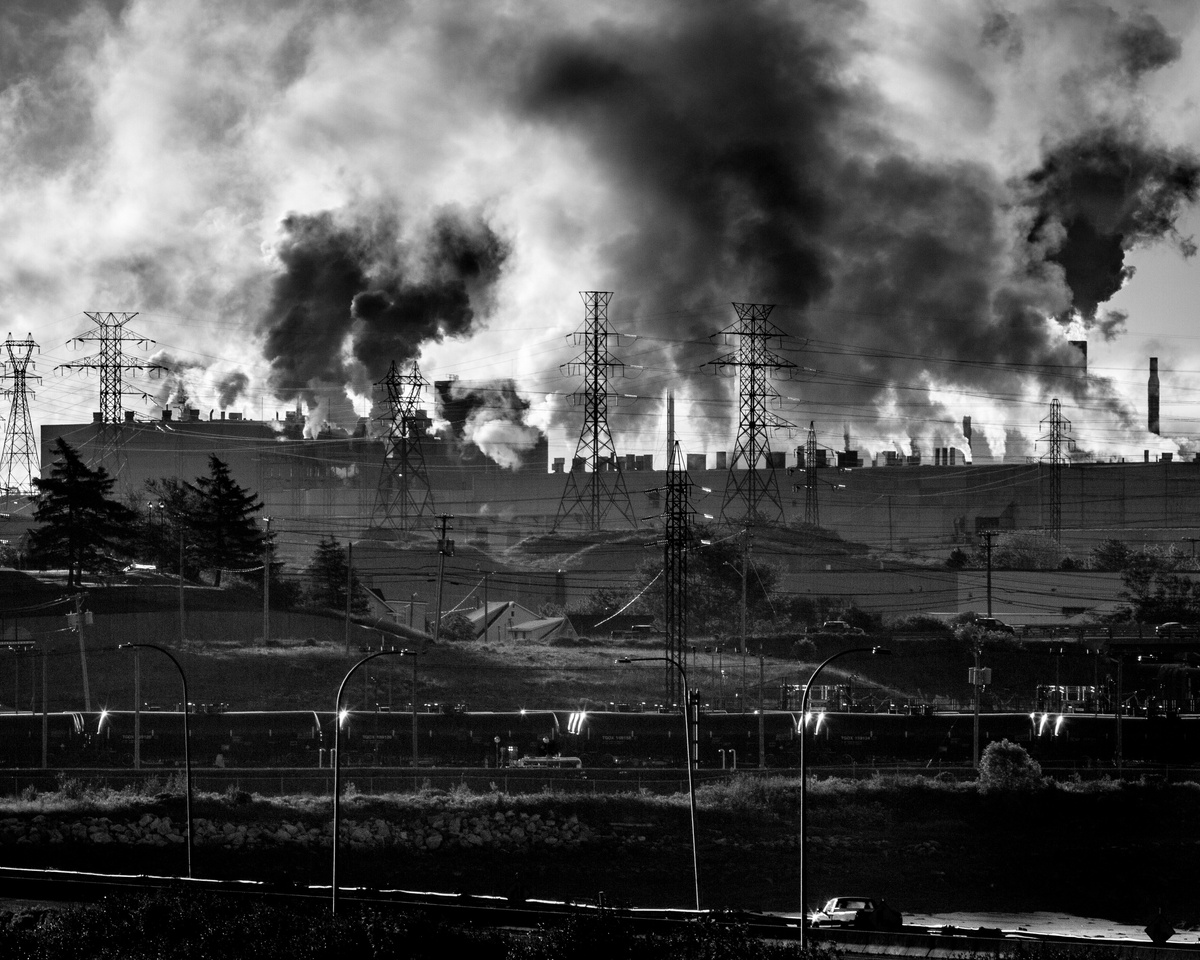 alumnitmu's tweet photo. On May 18th, join award-winning photographer and @imagearts_tmu alumnus, Chris Donovan, for a noon-hour Artist Talk about his new @RICgallery exhibition, The Cloud Factory.

RSVP: https://t.co/tyYD4nd5tW
About the exhibition: https://t.co/Npwus6mHKA
📷: Chris Donovan https://t.co/u2foa5sY25