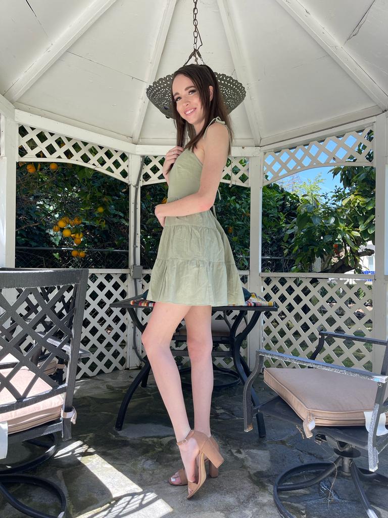 Tw Pornstars 1 Pic Atkgirlfriends Twitter Looking Amazing In Her Green Dresscheck Out 