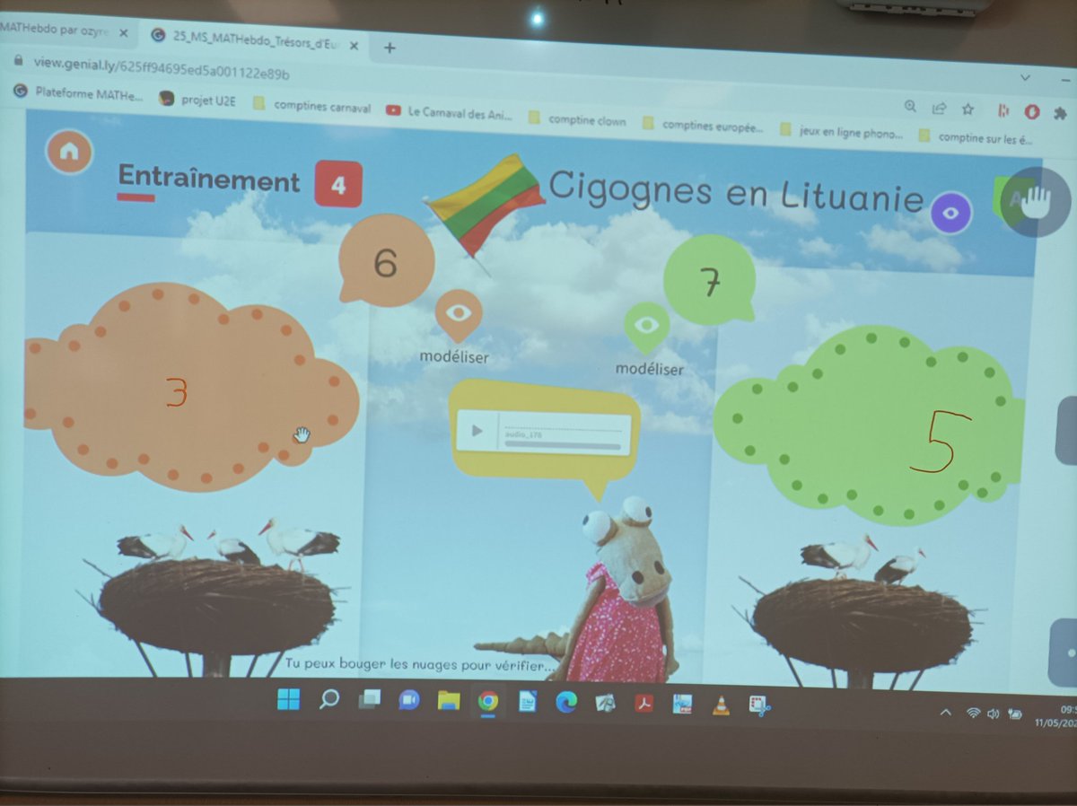 GS_Beruges's tweet photo. Défi 4 @JosetteRapiette 
Nous avons réussi à trouver les cigognes qui sont sous les nuages. C'est comme le jeu du bol. On adore! 😍 https://t.co/CJoFkycNLK