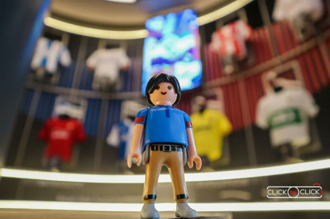 clickbyclicks_'s tweet photo. CBC Directo!! Hemos tenido el placer de venir a la inauguración de #laliga29smadrid el Sports Bar que abre @LaLiga en Gran Vía.

Grandes invitados ilustres como Oliver Atom o #TedLasso. ¿Cambiará la Premier League por la liga? A qué equipo le vendría bien el bueno de Ted?? https://t.co/oicNTXNOSG