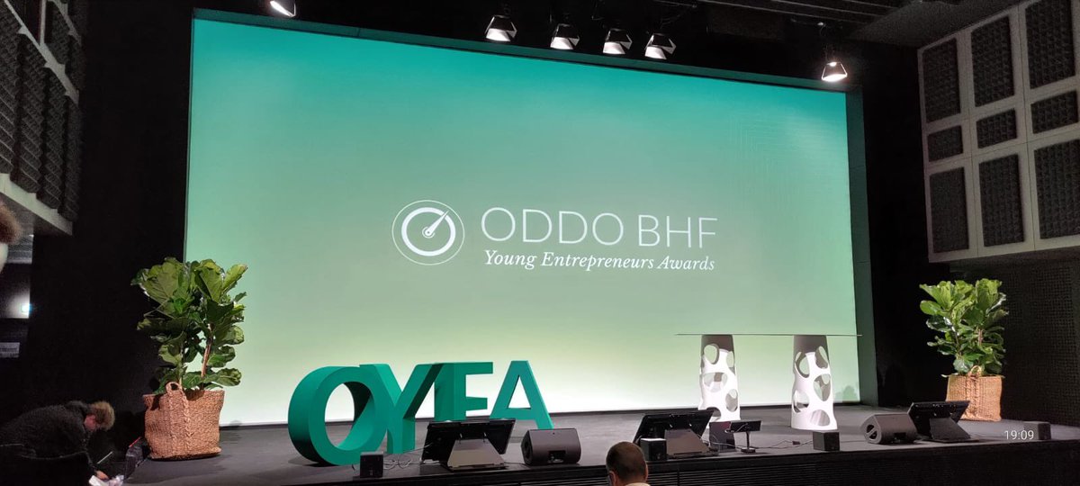 En direct de <a href="/joinstationf/">STATION F</a> pour la finale d’#OYEA <a href="/ODDO_BHF/">ODDO BHF</a> et deux #startups du <a href="/FoodInnlab/">Food'InnLab</a> d’<a href="/AgroParisTech/">AgroParisTech</a> parmi les 10 finalistes ! <a href="/Proteme2/">Proteme</a> #Yeasty #innovation #entrepreneuriat #impact