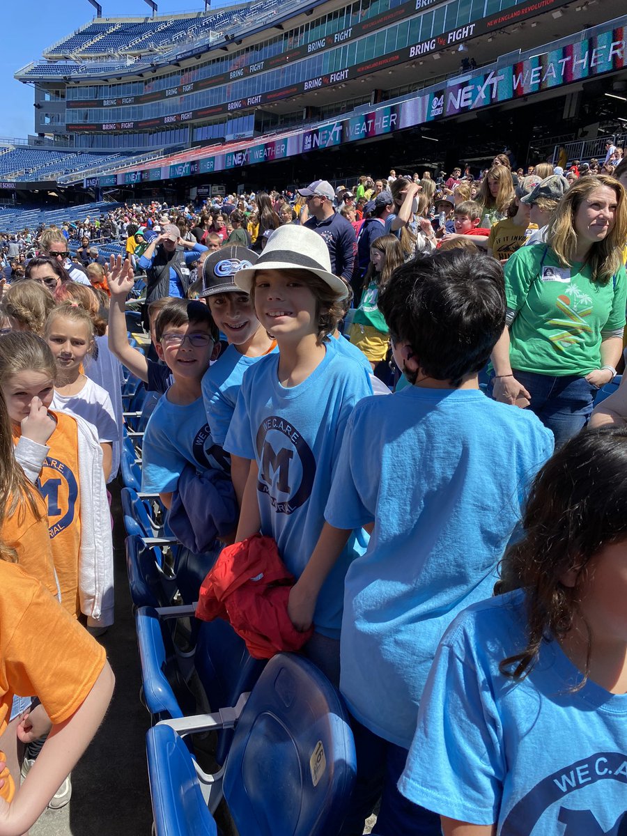 MrsSheroff's tweet image. An awesome day outside at Gillette Stadium!