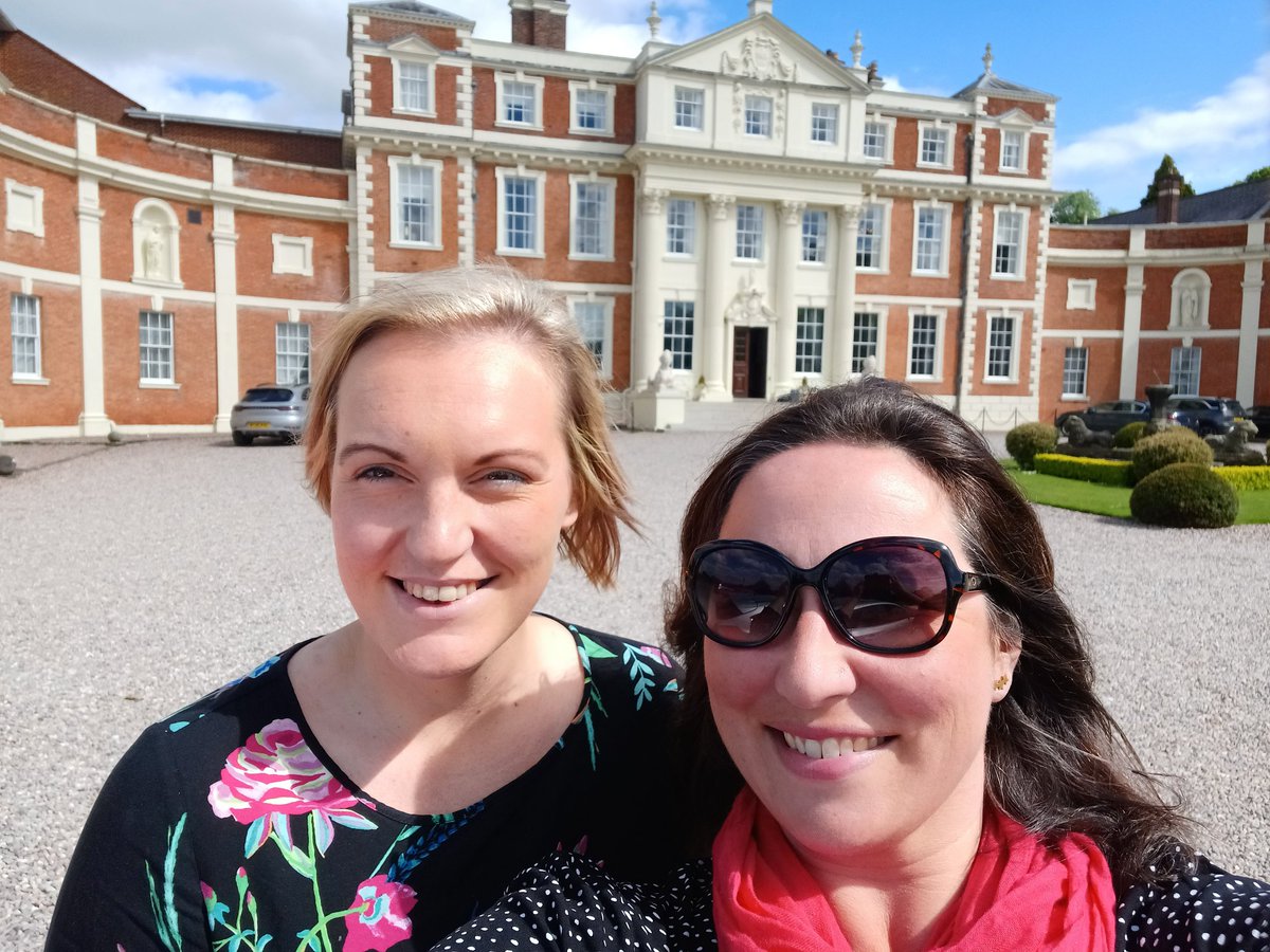 Thanks to @AaronsLegal for inviting us to join a fabulous group of women at @HawkstoneHall today. Great to meet you all @heavenskincare @handelsbanken @MyShrews @EdibleShrops #shropshirenetworking #community