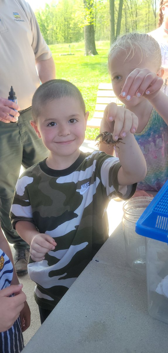 MissGoodwin2G's tweet photo. FUN and hot day at Lake Darling for the 1st grade fieldtrip.   @iowadnr #washpride https://t.co/W6Wiif32s7