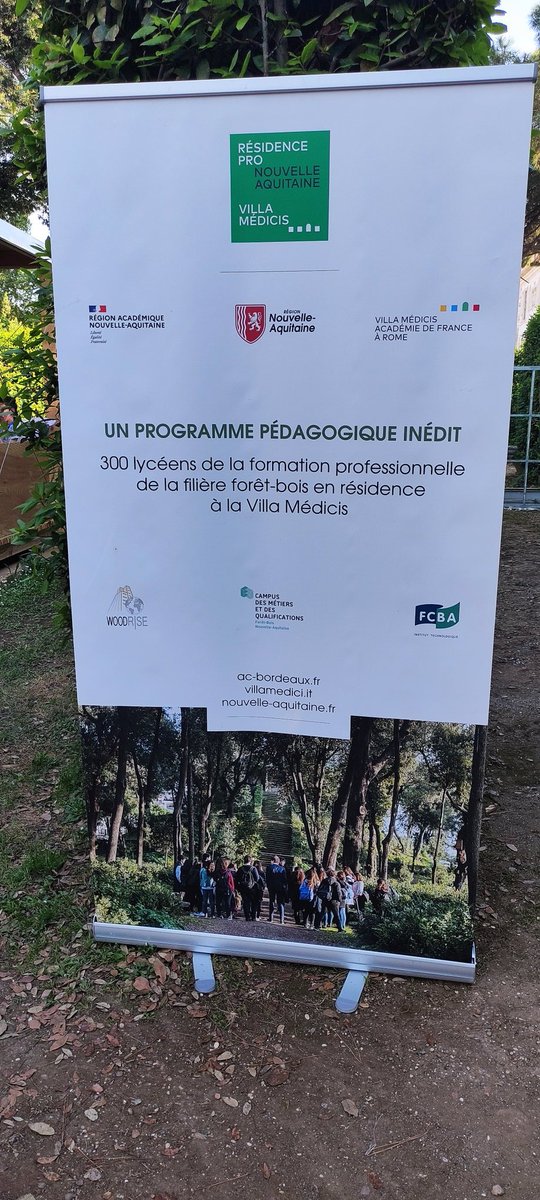 SRAREICPoitiers's tweet photo. 12 chefs-d'œuvre réalisés par les élèves du campus Forêt Bois @RANouvAquitaine présentés à la @VillaMedicis : un vrai stage intensif d'émerveillement !
🙏 @NvelleAquitaine 🙏 @campusforetbois https://t.co/ZhLd9wskU0