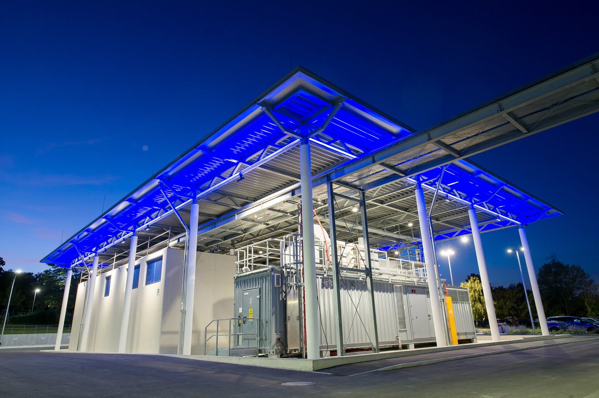 mtusolutions's tweet photo. Join us at the Microgrid 2022: Microgrids as Climate Heroes conference hosted by @MicrogridNews June 1-2 in Philadelphia. Stop by our booth # T125 to speak with our experts to learn more about our dependable #microgird solutions. #microgrid2022 https://t.co/n2v7YvyD1P
