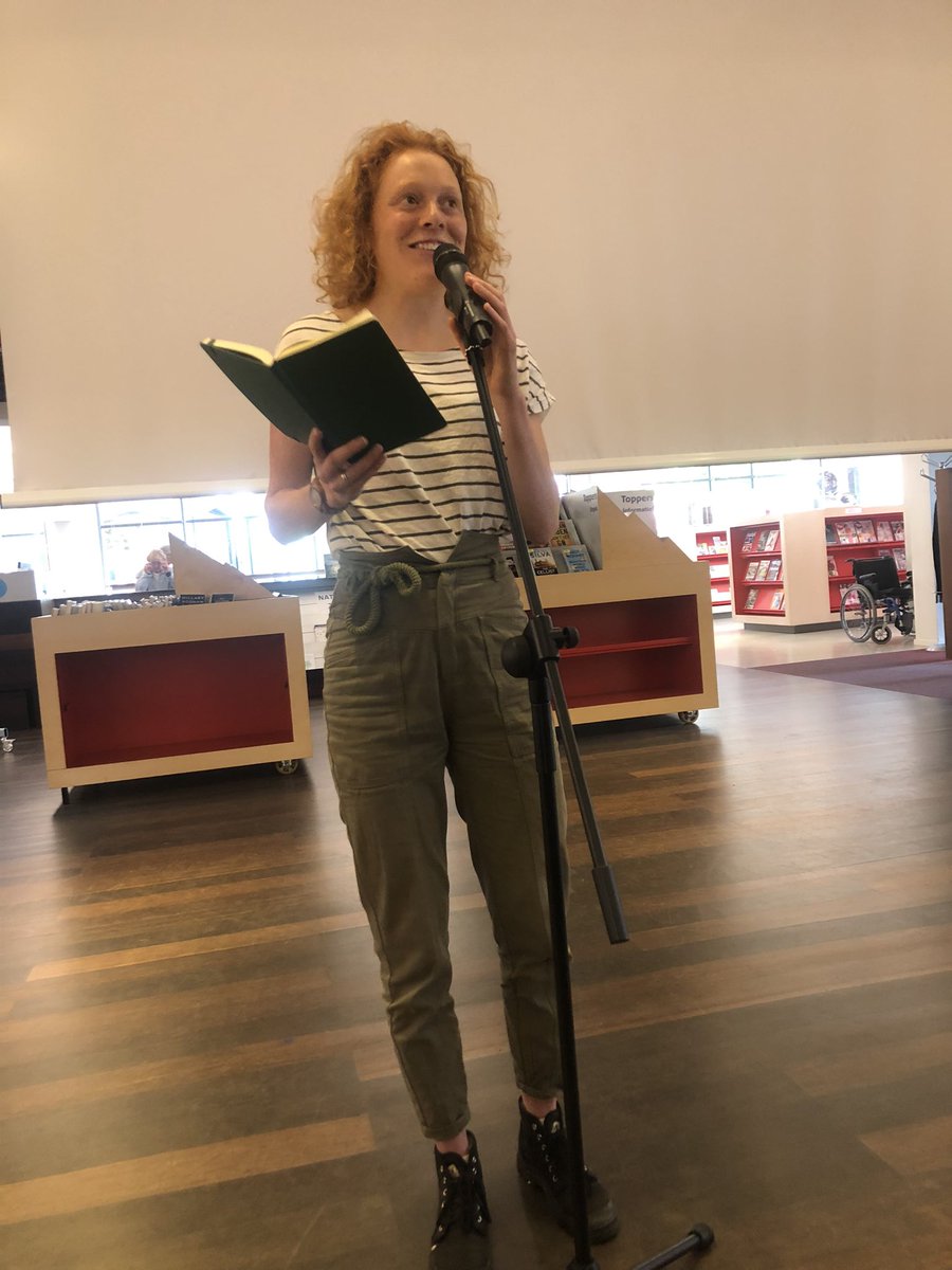 annejanssen's tweet photo. Vanmiddag de feestelijke opening van het Informatiepunt Digitale Overheid in de @bblthk. Voor iedereen die moeite heeft met digitale aanvragen bij de overheid. https://t.co/eHGWR25F4h