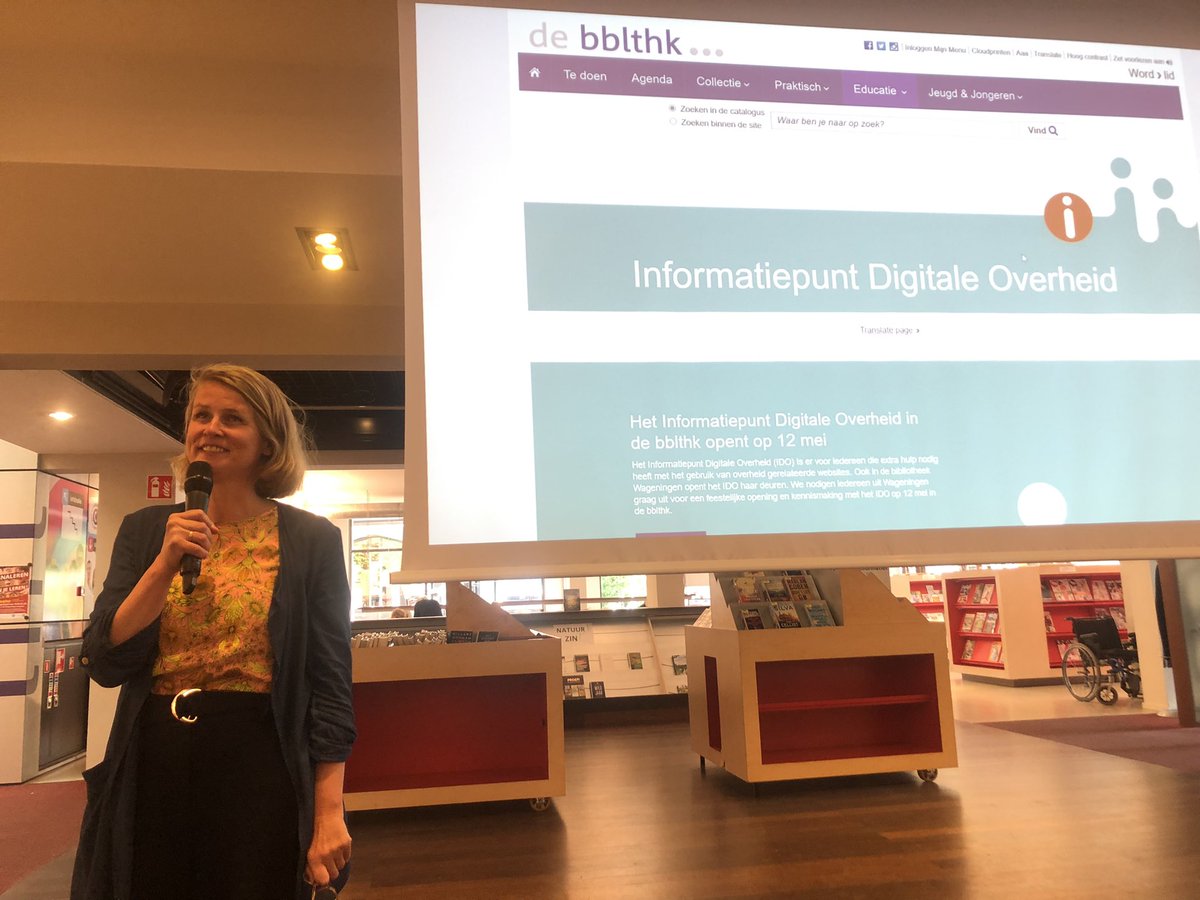 annejanssen's tweet photo. Vanmiddag de feestelijke opening van het Informatiepunt Digitale Overheid in de @bblthk. Voor iedereen die moeite heeft met digitale aanvragen bij de overheid. https://t.co/eHGWR25F4h