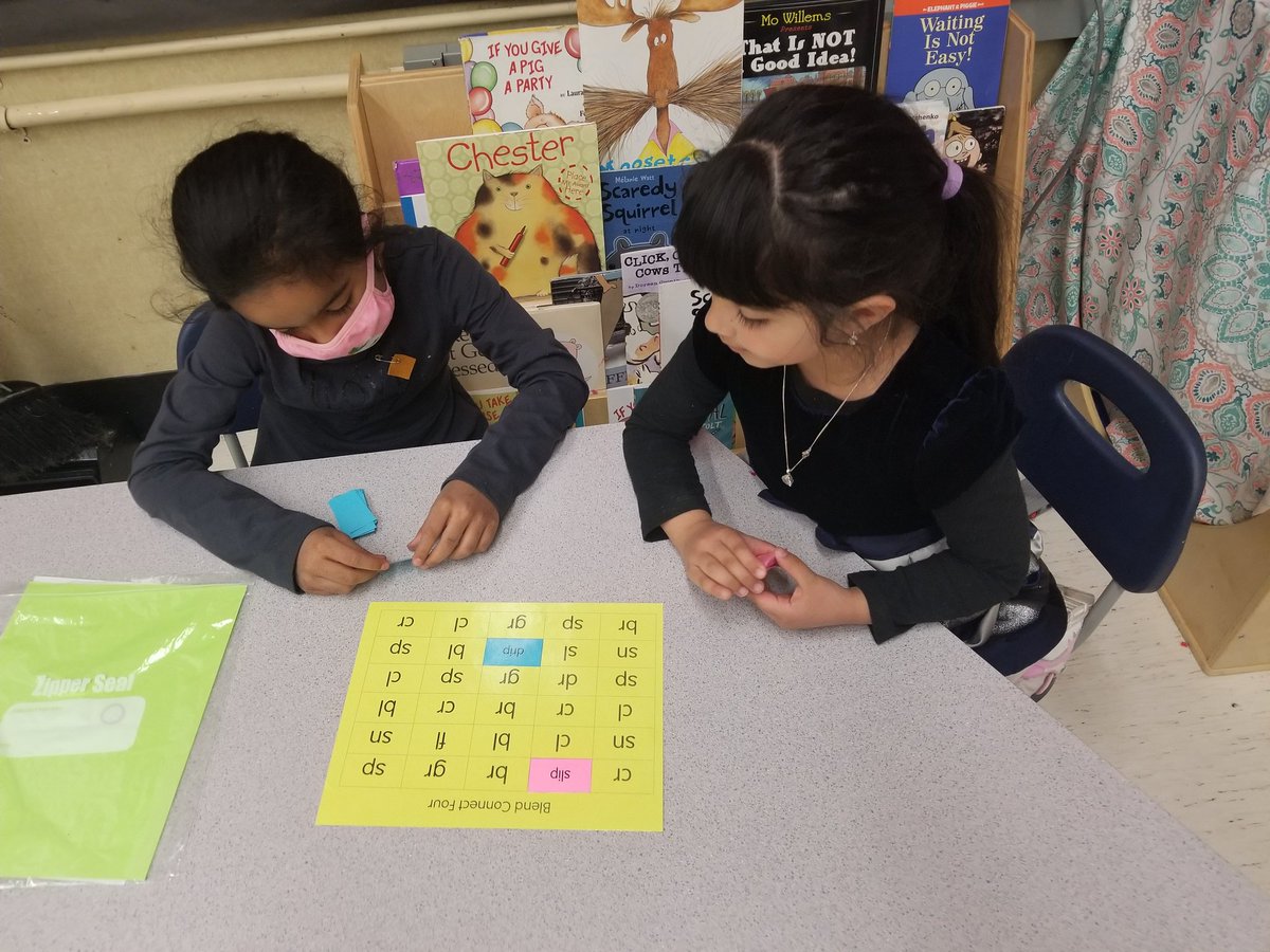 DHSCotton's tweet photo. Grade ones continue to work on initial blends during Harkness Hour. Students are practicing decoding words by chunking and blending the first two sounds in each word.  #dhscbe #wearecbe @DHSEngelman https://t.co/MBsHuKBBWz
