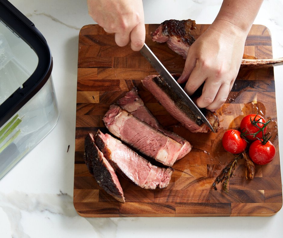 typhur's tweet photo. It doesn't get any easier than this 🥩 😋 !
There's no better feeling than slicing into a steak and discovering that it is cooked to absolute perfection.
#ribeye #ribeyesteak #ribeyes #ribeyebonein #ribeyecap #beef #beefy #beefsteak #Delicious #sousvide #sousvidecooking https://t.co/LbKGFaKTjy