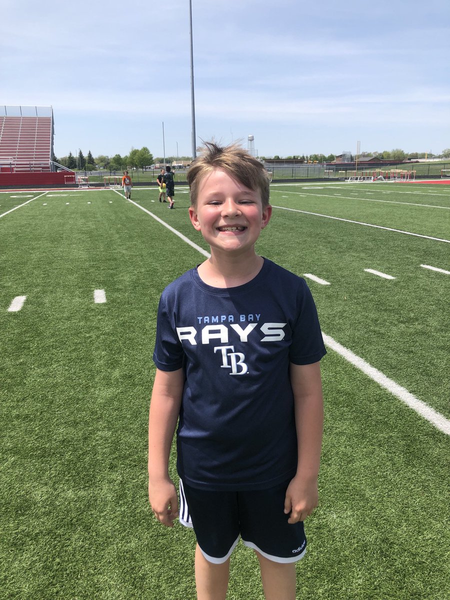 mrslinderwell's tweet photo. Tiger Ticket Track fun with Grade 4! #BHESJumpIn https://t.co/qcNBf9qlAh