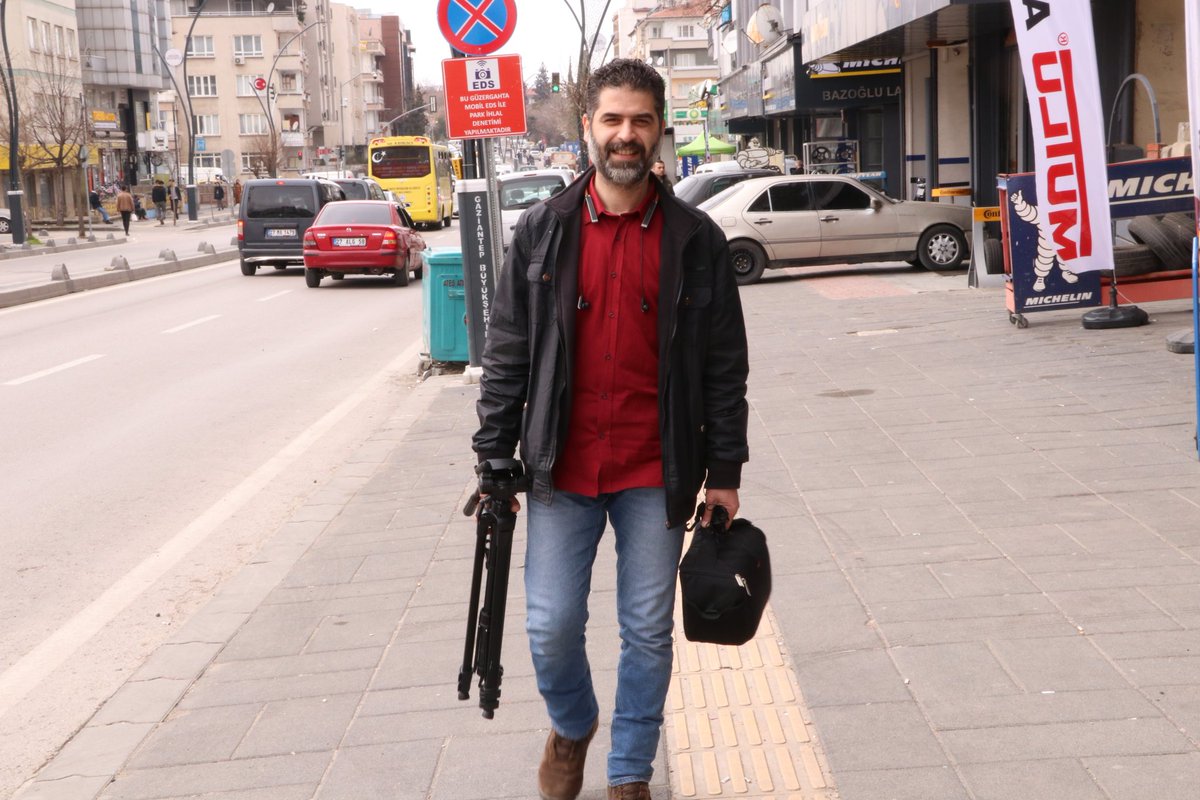 F_hretany's tweet photo. لن تستطيعَ قوةٌ في الكونِ كسرك إن كان معك.
ولن تستطيعَ قوةٌ في الكونِ  حمايتك إن كان عليك.
فعلقِ القلبَ بهِ فقط فهو أرحمُ بك من أمك.
اللهم كن لقلوبنا دواءً ومرهماً ولا تعلقها إلا بكَ يا أرحمَ الراحمين.
#خربشاتي #مع_فراس #دوستويفسكي_الشرق #جديد #حروف_وقهوة https://t.co/aHeBgO7ABb