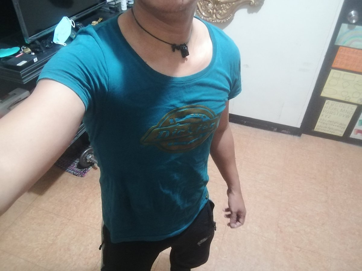 Killua339's tweet photo. Massage session done kay boss sa kaibigan naman nya๐ time check 2:14am muzon taytay rizal mag ingay yow๐ค๐ค๐ค
#supersaiyan
#kalmado
#condition
#massagesession https://t.co/efLHKnX5VP