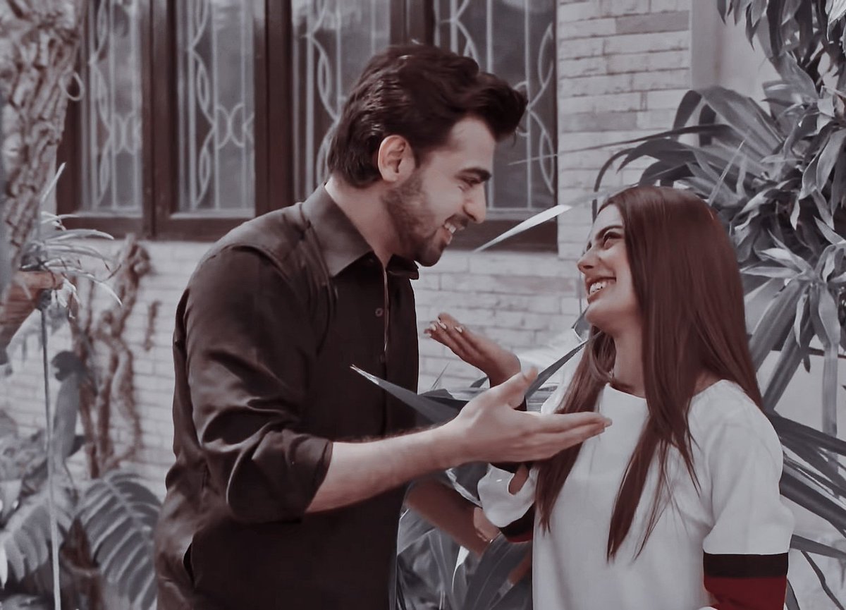 itsmemalakkk's tweet photo. par tere agay kuch bhi nahi sab khaak barabar <3 https://t.co/QqK9Nxlby6