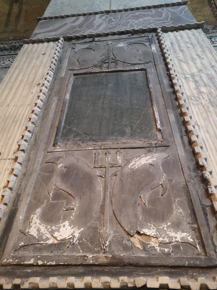 hektor57's tweet photo. Dünya mirası kemirilmeye devam ediyor, Ayasofya’ya da tahribat devam ediyor. @SanatTarihiSTD https://t.co/fdbk9TOLie