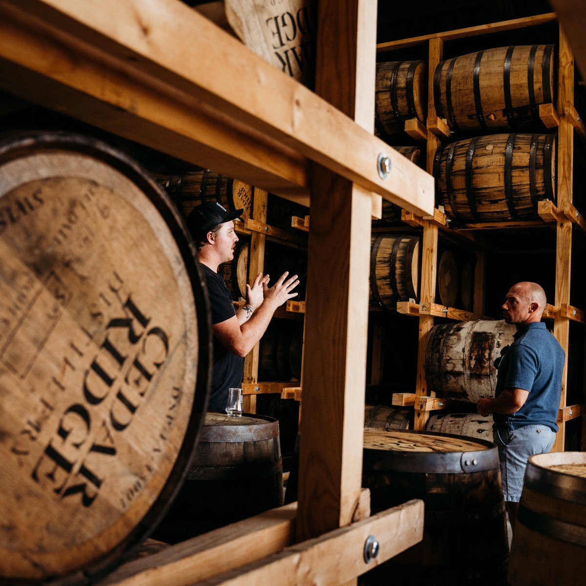 BreakthruMO's tweet photo. From Iowa to Missouri, @CedarRidgeIowa is bringing one of the “Best American Craft Whiskey” to retailers near you! 🥃 🌽  

#IowaWhiskey #IowaMade #CedarRidge https://t.co/YSepFmuWYs