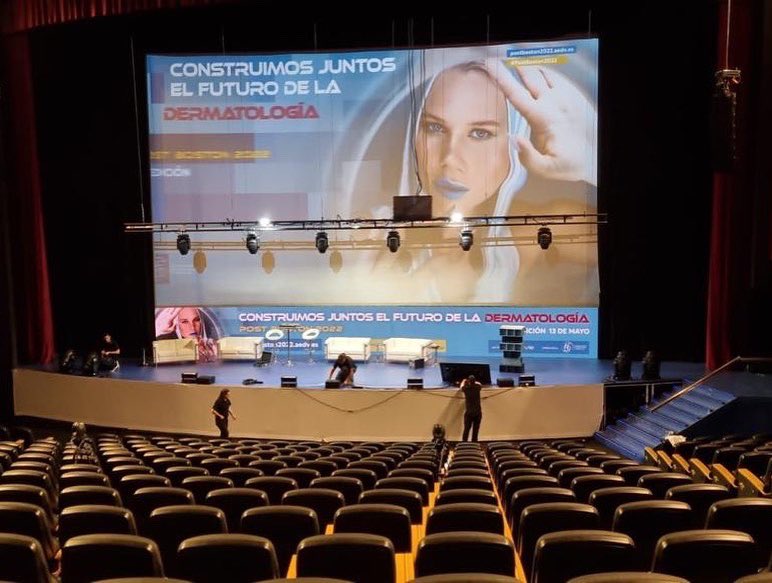 aedv_es's tweet photo. #PostBoston2022|

Todo preparado para el Post Boston 2022 para ofrecer a los dermatólogos la actualización y el contenido más relevante mostrado en el Congreso de la AAD celebrado entre el 25 y el 29 de marzo de 2022.

¡No queda nada! 

Os esperamos mañana en el Teatro Goya🙌 https://t.co/o60xxY0uAW
