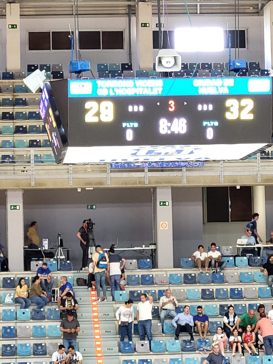 cbhospitalet's tweet photo. Fase Final Ascens #LEBPlata
Descans del Partit
@cbhospitalet 29
@CiudadDeHuelva 32
#GoHospiGo https://t.co/fI6aZ12Zu6