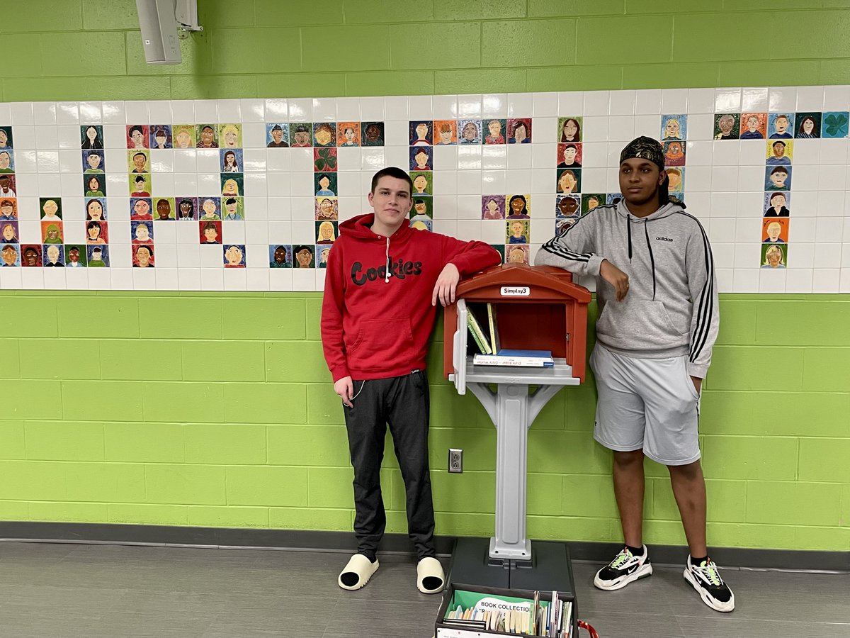 TheBridgeDCS's tweet photo. @TheBridgeDCS students delivered the Little Free Library they built to @DWEdublin and read to the elementary students today!  @DCSEmerald https://t.co/brOxNL5y8B