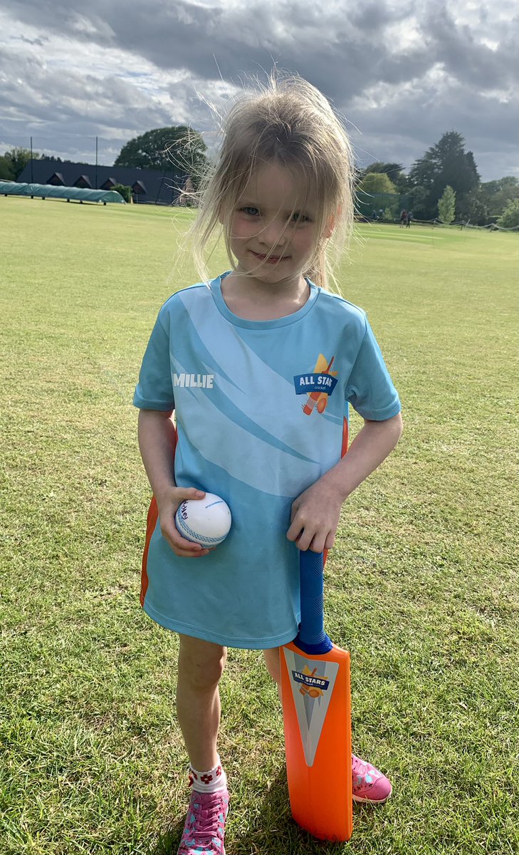 Webbers12's tweet image. So proud to see Millie at her first @allstarscricket session tonight. She had a great time, thanks @WellsCC1 🏏👌❤️