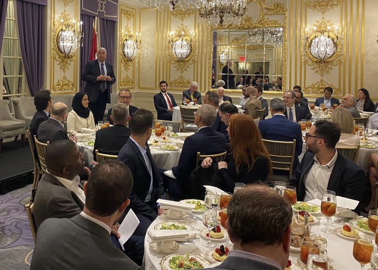USUAEBizCouncil's tweet photo. Our 1st #Projectsofthe50 Luncheon Discussion in #NYC today with the #UAE Consul General to NYC @AmnaAlmuhairy, former ambassador #JohnRakolta, @MorganLewisLaw partner Ayman Khaleq, &@SAISHopkins scholar @AfshinMolavi. Meet us in #Florida next week. #Dubai #AbuDhabi #US #business https://t.co/Jr0N7kP3DG