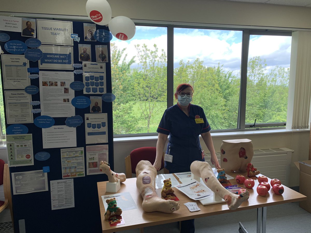editgirl1's tweet photo. An honour to be part of #InternationalNursesDay today. Such humbling stories and a fab event showcasing our nursing teams - they are a credit to the hospital and brilliantly led by @KrishnaKallian1 and @sarahward2015 #AVoiceToLead https://t.co/N194Tlq1Ee