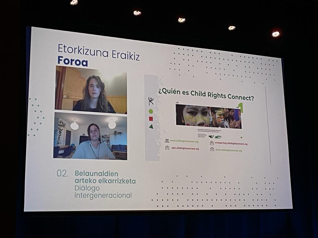 EEGipuzkoa's tweet photo. 📍Eztabaida interaktibo esanguratsuak izan ditugu “Legazpi Intergenerazionala” eta “Child Rights Connect” proiektuen bidez
👏Belaunaldi desberdinek, beren ezagutza eta ikuspuntuak konpartitu ahal izango dituzten guneak eskaintzen dituzte
#EtorkizunaEraikiz #EEForoa https://t.co/pxYOUtlUSu