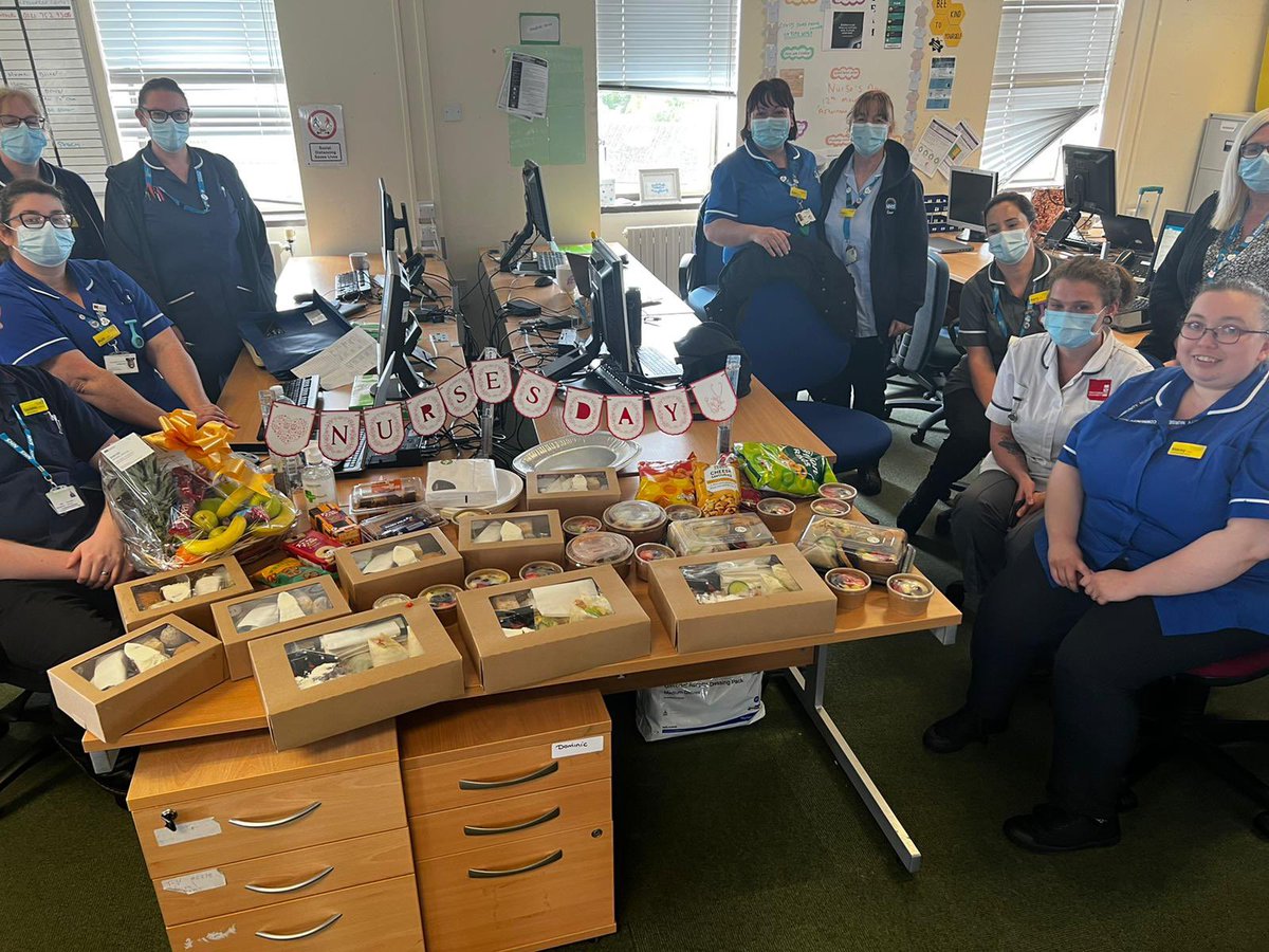 HelenJenkinsDN's tweet photo. An amazing 355 years of care and nursing experience in our team today 💙 @mpftnhs @PamPurplepam #InternationalNursesDay2022 https://t.co/SxaJ5GjJKm